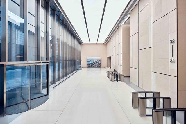 乐鱼体育品格消耗下一站：南京华贸中间的“湖畔糊口美学”(图7)